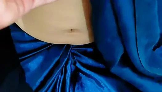 Hintli evli kadın edepsiz priya yenge husand evde yokken sevgilisiyle çok sert sikiliyor