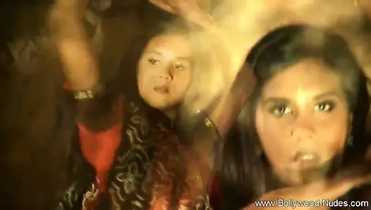 Hint hamamında egzotik kıvrımlar