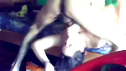 mi capullo golpeando su garganta