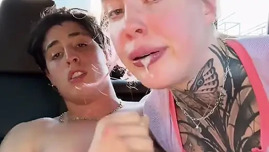 2 lezbiyen 1 yarak
