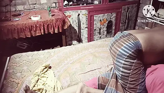 Yerel teyze romantik seks seksi vücut çok ateşli üvey anne Hintli üvey anne kolkata üvey anne bangla seks hintçe ko