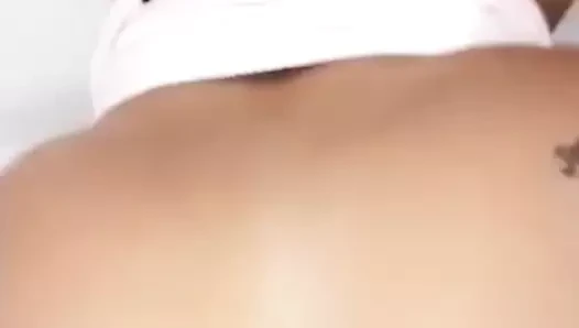 Güzel kız mit dövme sikişiyor anal oral seks
