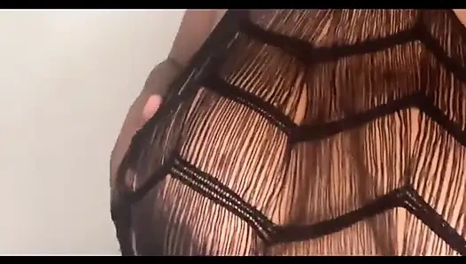 Salı günü memelerini nasıl unutabilirim