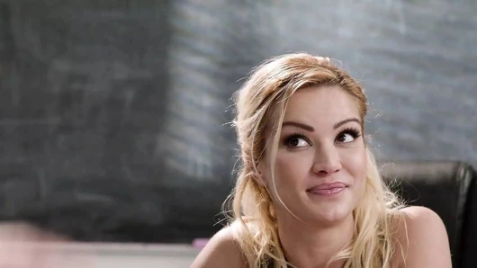 Girlsway - öğretmenler Sophia Locke ve Cherry Kiss tag takımı yaramaz öğrenci gal ritchie