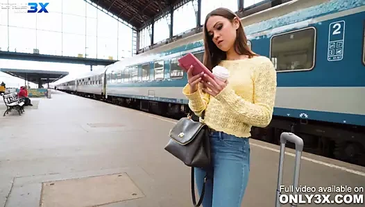 Alyssa reece ve amirah adara yalama ve oynuyor her diğer