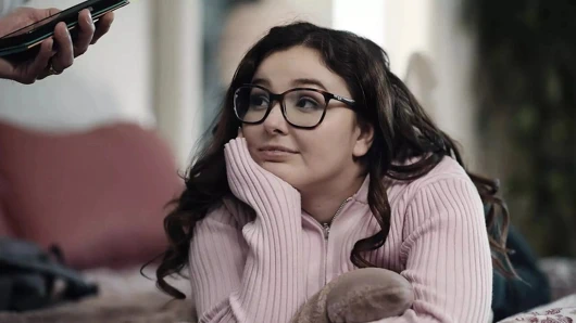 Üvey baba şımarık üvey kızını hayatının orgazmını yaşatmak için donduruyor