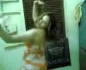 Benim için dans et bebeğim