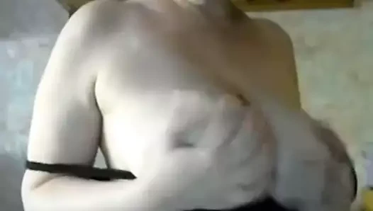 Matura büyük göğüsler