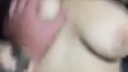 Taetowierter Norweger fickt Syrische Frau Hardcore