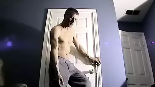 Düz olgun amatör saatler porno ve solo masturbates