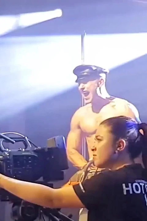 Mugurporn - Slovenya'da gösteri