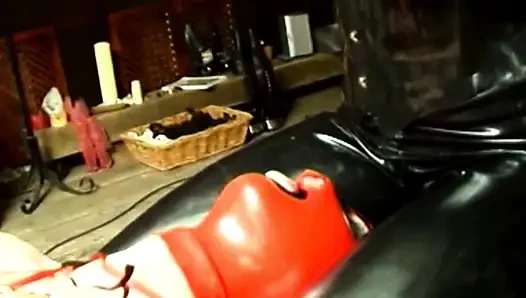 Edepsiz Fransız fahişelerle BDSM eylemi