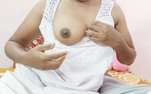 Hintli yenge husbend'in üvey erkek kardeşine seks öğretiyor. Telugu Dirty Talks