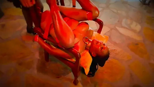 Dominatrix sahibe April: bir köle hatası