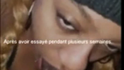 Bombasse black avale un gros zob