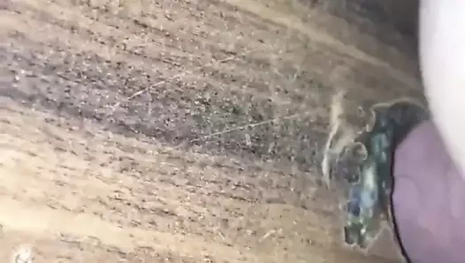 Duvar deliği prezervatifsiz