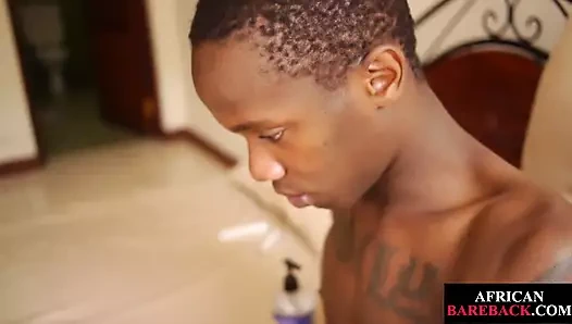 dövme siyah twink mastürbasyon içinde solo amatör eylem