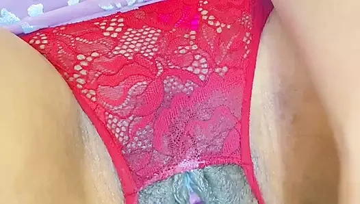 SEKSI KıZ GÖTÜNÜ SIKIYOR ANG ORGAZMDAN ZEVK ALıYOR