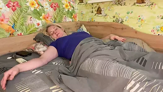 Hayalim gerçek oluyor - büyük yarakla uyandım