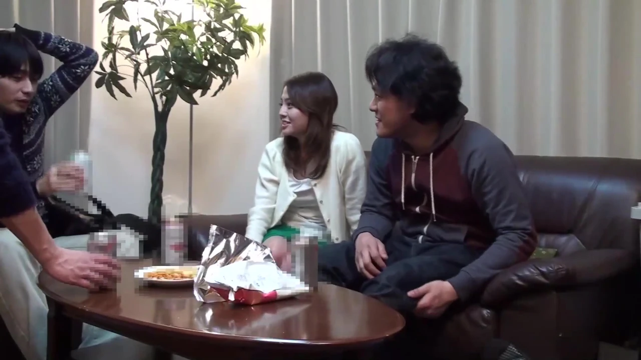 Cuckold Fuck, but She's Dripping with Pussy Juice! Secret Sexy Fuck with Friend's Girlfriend