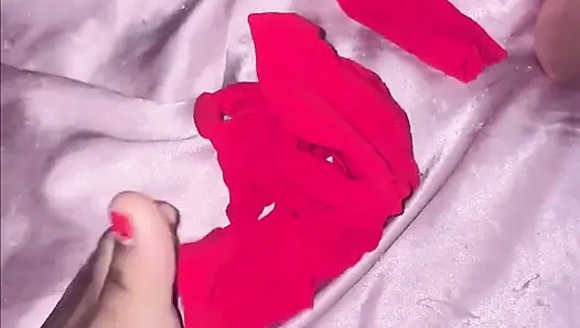 Duşta ve yatakta parmaklar