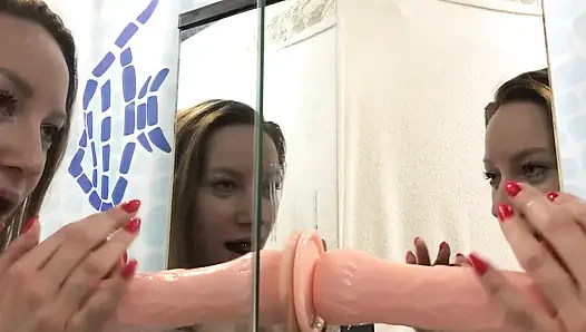 Senin Sert Penisin Için Derin Oral Seks Yapıyorum