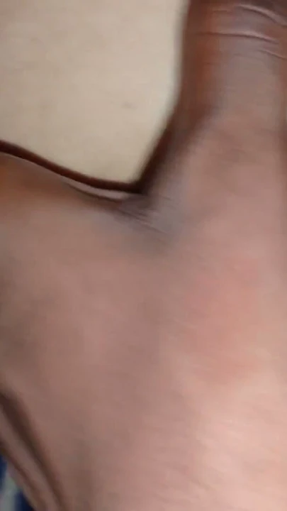 Desi bhabhi, sikilirken fışkırtarak devarını yıkadı Hintçe HD seks videosu | Clip 1