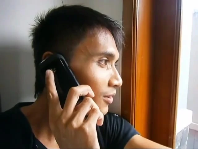 Buổi hẹn hò tình dục đầu tiên của tôi với một chàng trai trong khách sạn