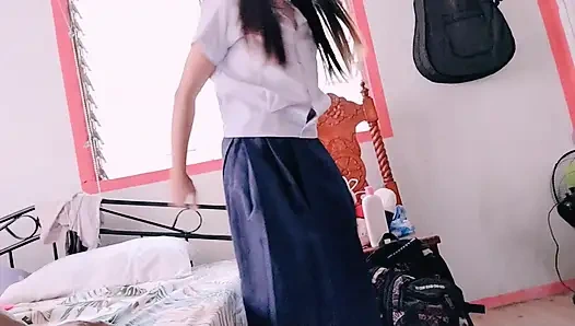 18 YAŞıNDAKI ÖĞRENCI ÜVEY BABASı TARAFıNDAN DEVIRGINIZED MÜKEMMEL BIR AMCıĞı VAR