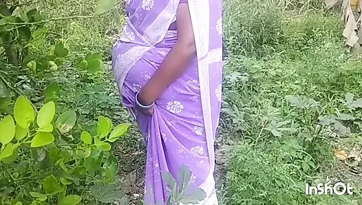 Hintli erkek üvey kız kardeş açık havada seks yapıyor