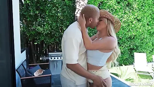 Kovboy kız döl fiesta reality kings