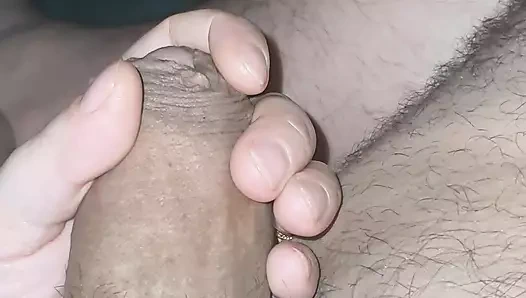 Büyük kalın yaraklı üvey oğul üvey anneden elle muamele alıyor