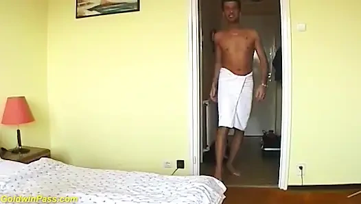 Utangaç tatlı genç kız ilk porno videosu için alındı