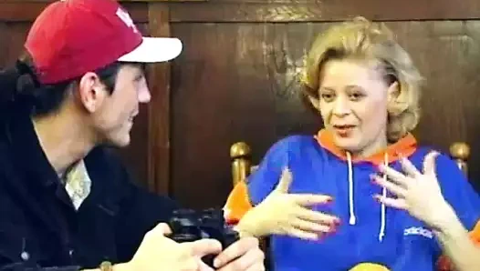 nine seviyor büyük horoz