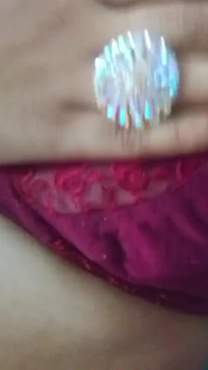Hintli eşcinsel travesti alt Gaurisissy xxx görüntülü görüşmede büyük göğüslerini gösteriyor ve bastırıyor | Klip 2
