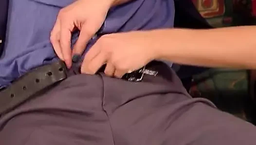 Çarpıcı bir Alman bebekle sert anal seks