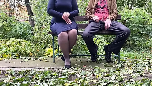 Kayınvalidesi damadını halka açık bir parkta boşalttı