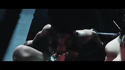 Жесткий трах в ее комнате в аниме-кибер-игра
