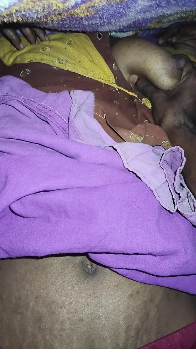 Bhabi ke choot ke sath masti