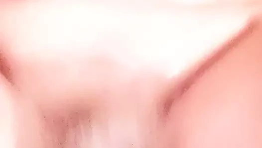 Miss Kitty'nin güzel ve temizlenmelerini izle