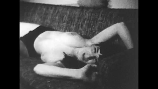 Bettie varlıklarını sergiliyor