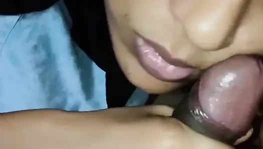 Üvey kız kardeş oral seks