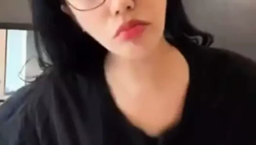 nikki tik tok