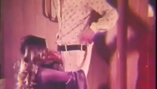 Duyarlı derin boğaz ve hızlı bir lanet (1960'larda vintage)