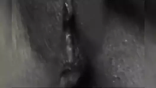 Üvey kız kardeşim ilk kez seks yapıyor.