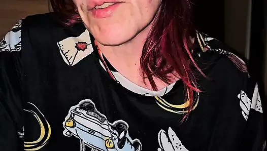 Gecenin ortasında yağlanmış elle muamele küçük edepsiz konuşma