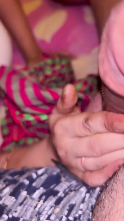 Bhabi give me blowjob and fuck her in my house