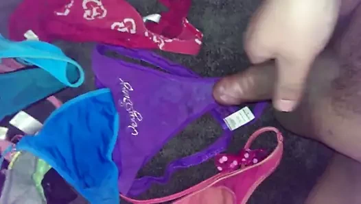 Cum üzerinde yeğen mor vs tanga külot