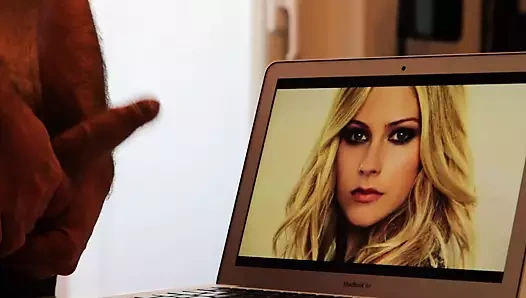 Avril lavigne ekranda boşalıyor #4