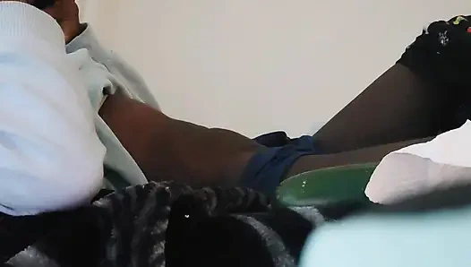 Kadın mastürbasyonu edepsizce konuşuyor